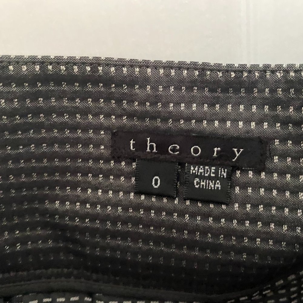 Theory box pleat skirt.